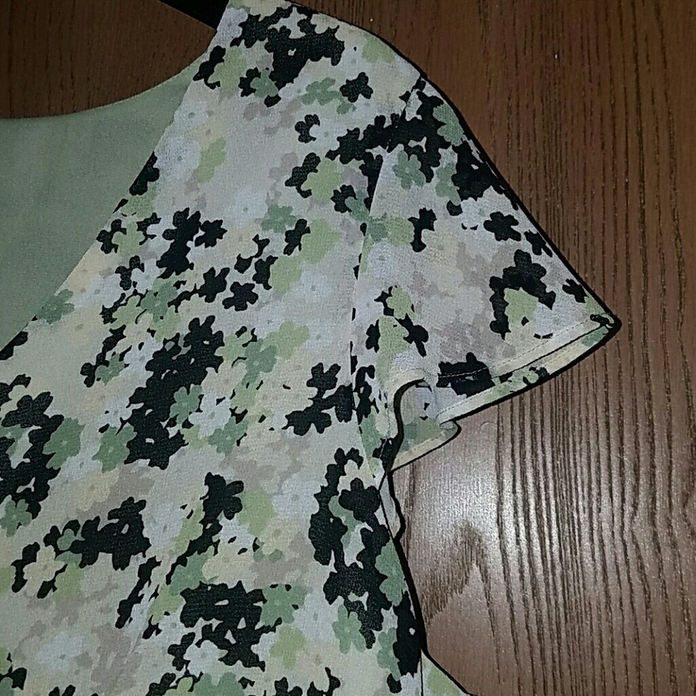 Emma James floral blouse - Picture 3 of 6